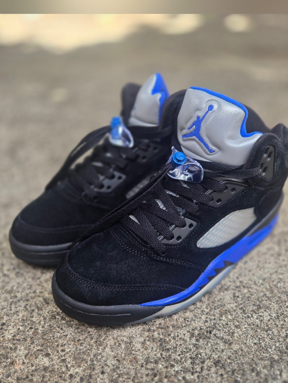Jordan Air Retro 5 Black and Blue Athletic Shoes - Men's 7.5 / Women's 9